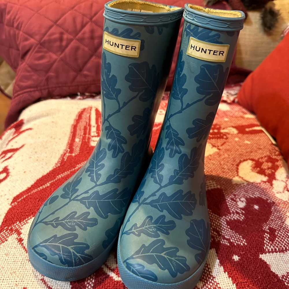 Kids blue hunter rain boots
